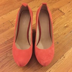 Aldo super cute platform shoes! Worn only once !
